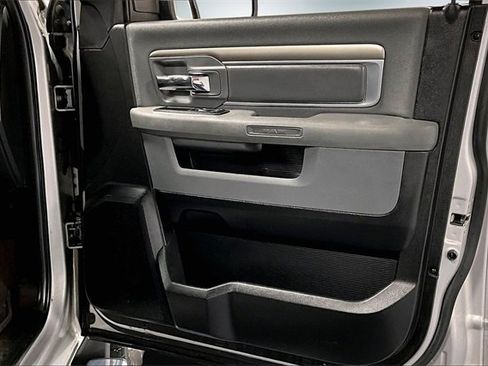 Used 2013 RAM 1500 Classic SLT w/ Remote Start & Security Group image 26