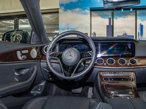 Certified 2022 Mercedes-Benz E 350 4MATIC Sedan image 16