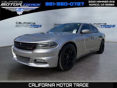 Used 2016 Dodge Charger R/T w/ Navigation & Travel Group
