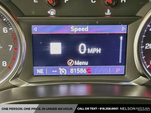 Used 2023 GMC Acadia SLE w/ Driver Convenience Package FWD image 12