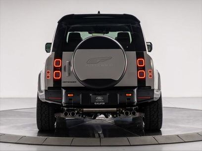 New 2026 Land Rover Defender 110 X-Dynamic SE
