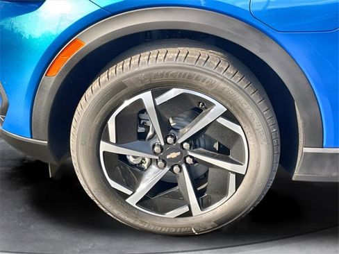 New 2026 Chevrolet Equinox EV LT image 32