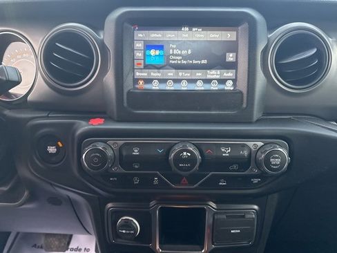 Used 2022 Jeep Wrangler Unlimited Sport image 21