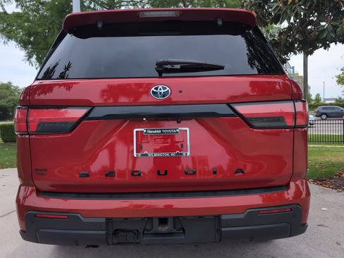 Certified 2023 Toyota Sequoia SR5 w/ SR5 Premium Package AWD/4WD image 9