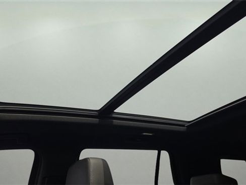 Used 2021 Chevrolet Tahoe LT w/ LT Signature Package image 30