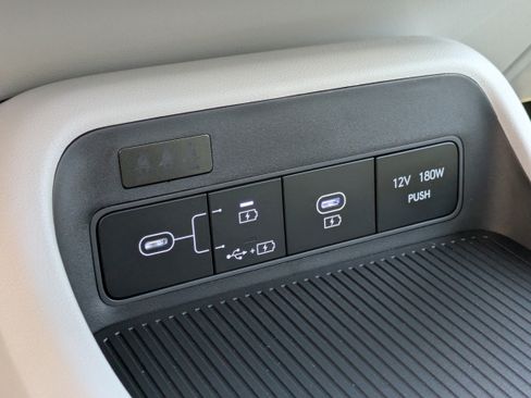 New 2026 Hyundai Kona SE image 28