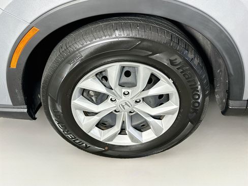 Used 2025 Honda CR-V LX image 11