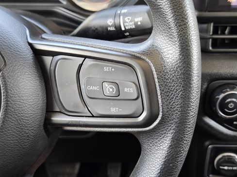 Used 2025 Jeep Gladiator Sport AWD/4WD image 27