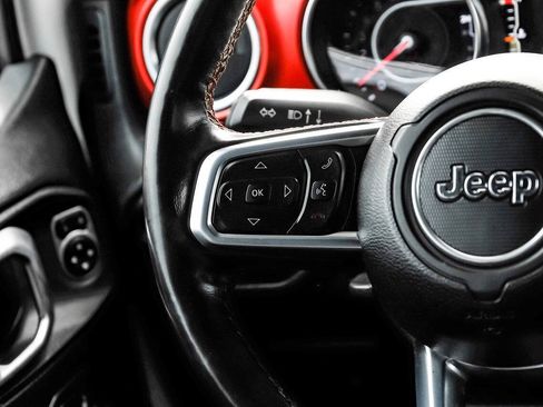 Used 2020 Jeep Gladiator Rubicon AWD/4WD image 18