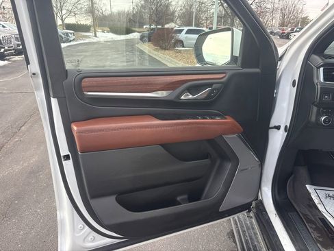 Used 2024 GMC Yukon XL Denali Ultimate image 20