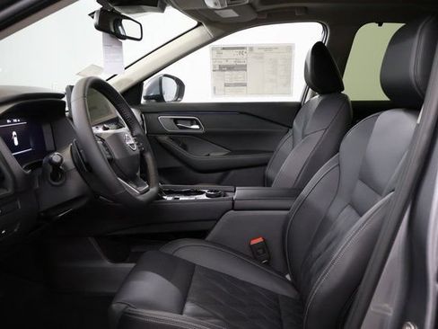 New 2026 Nissan Rogue Platinum AWD/4WD image 12