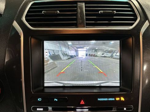 Used 2016 Ford Explorer Sport AWD/4WD image 29