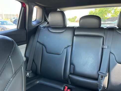 Used 2025 Jeep Compass Limited AWD/4WD image 33