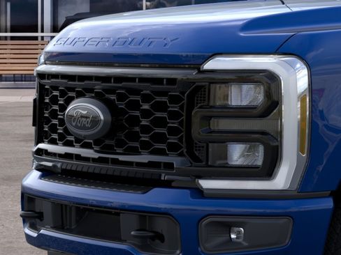 New 2026 Ford F350 XLT w/ XLT Premium Package AWD/4WD image 17