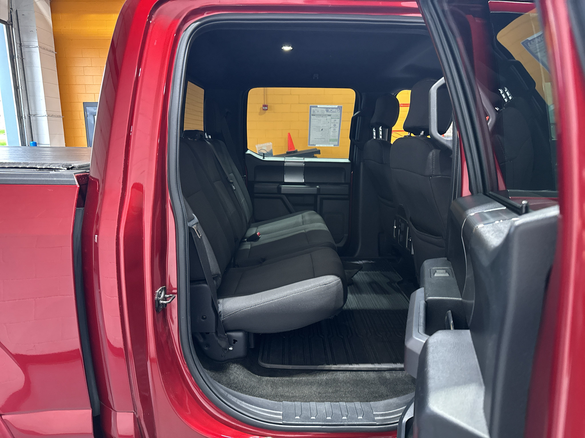 Used 2015 Ford F150 XLT w/ Equipment Group 301A Mid AWD/4WD image 22