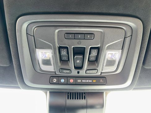 Used 2024 GMC Sierra 3500 Denali Ultimate AWD/4WD image 24