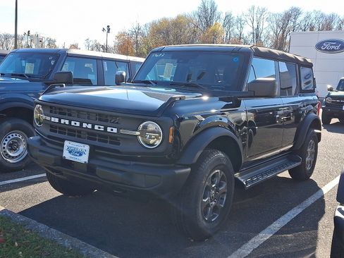 New 2025 Ford Bronco Big Bend image 3