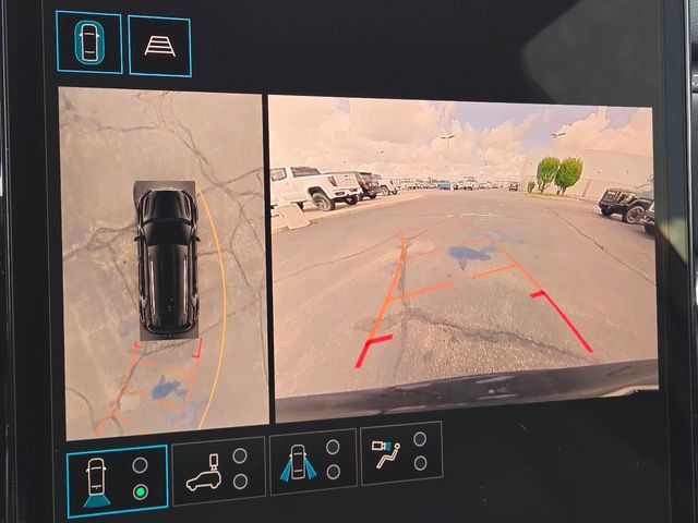 New 2027 GMC Terrain Elevation w/ Elevation Premium Package FWD image 7