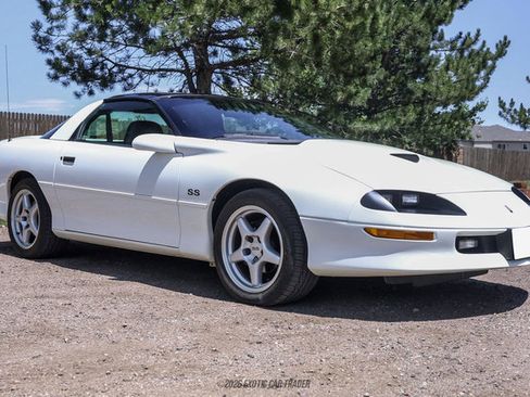 Used 1996 Chevrolet Camaro Z28 RWD image 12