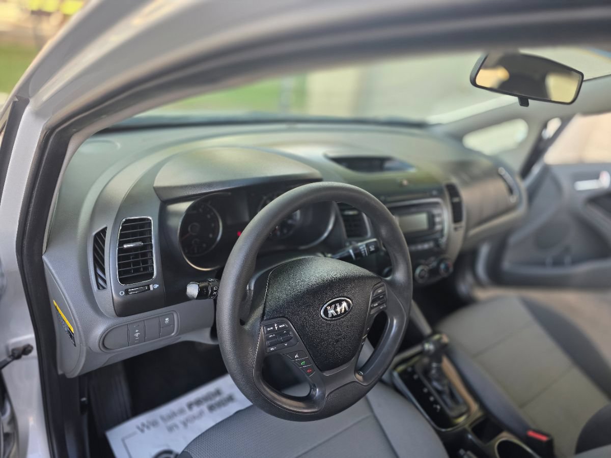 Used 2018 Kia Forte LX FWD image 13