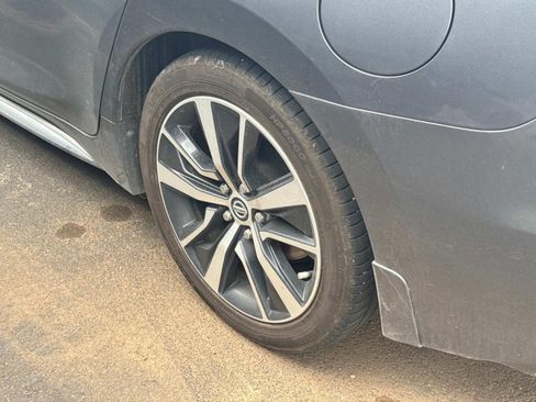 Used 2019 Nissan Maxima 3.5 S w/ Floor Mat Group FWD image 10
