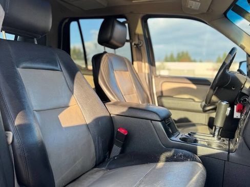 Used 2008 Ford Explorer Sport Trac Limited image 6