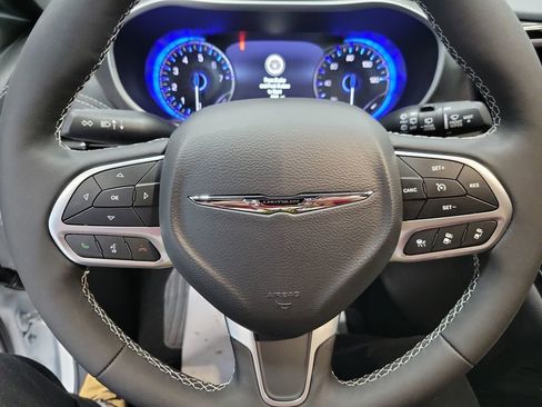 New 2026 Chrysler Pacifica Select image 18