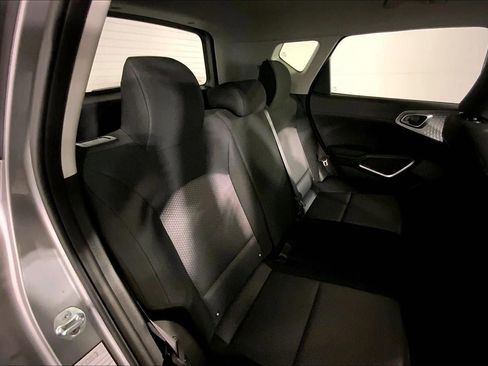 Certified 2025 Kia Soul LX w/ LX Technology Package image 23