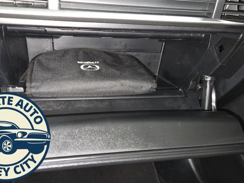 Used 2023 MAZDA MAZDA3 s image 17