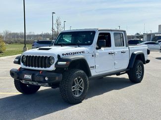 Used 2026 Jeep Gladiator Mojave video 1