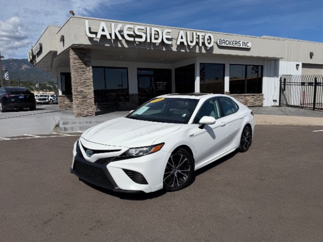 Used 2020 Toyota Camry SE w/ Sunroof Package FWD 360° Tour