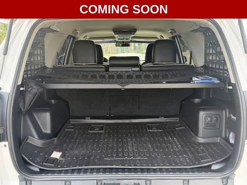 Used 2016 Toyota 4Runner SR5 image 14