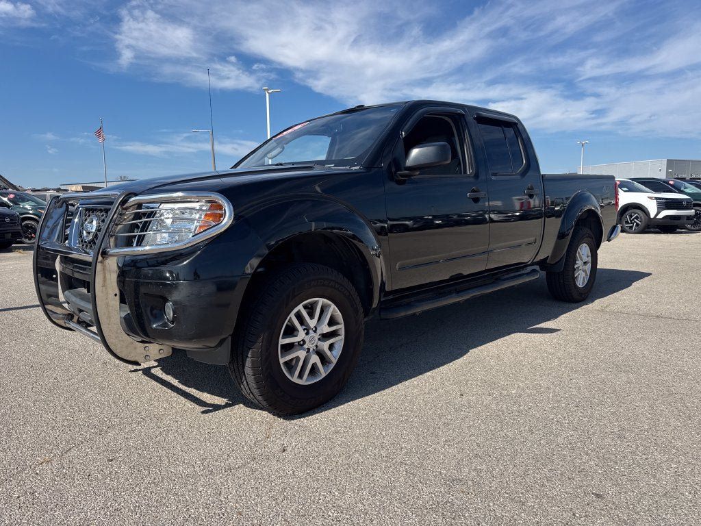 Used 2016 Nissan Frontier SV w/ SV Value Truck Package AWD/4WD image 2