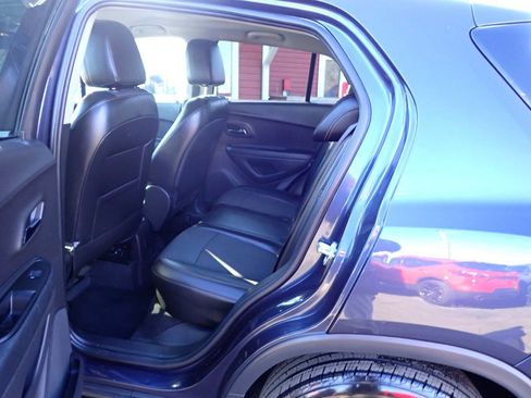 Used 2018 Chevrolet Trax LT w/ Driver Confidence Package image 8