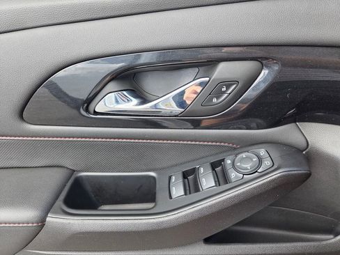 Certified 2023 Chevrolet Traverse RS w/ LPO, Floor Liner Package image 24