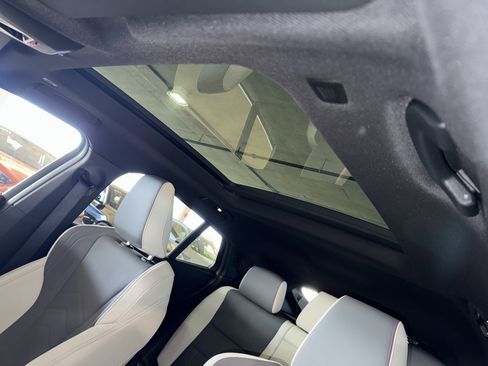 Certified 2024 BMW X2 xDrive28i w/ Premium Package image 32