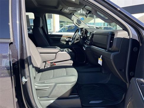 New 2026 GMC Sierra 1500 Elevation w/ LPO, Elevation Black Package image 31