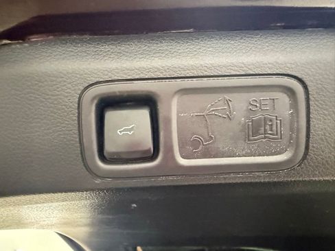 Used 2024 Ford Expedition Max Limited image 13