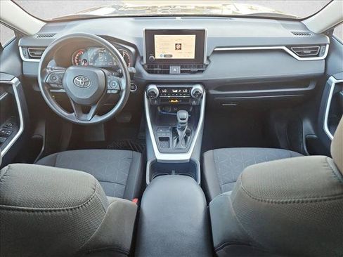 Used 2024 Toyota RAV4 XLE FWD image 23