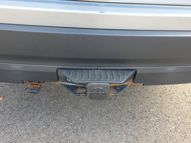 Used 2019 Toyota Highlander XLE AWD/4WD image 38