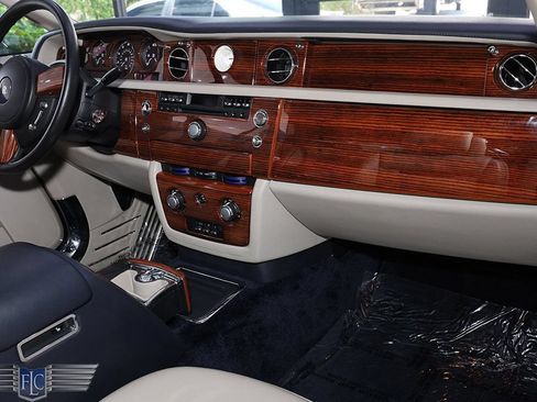 Used 2009 Rolls-Royce Phantom Coupe RWD image 26