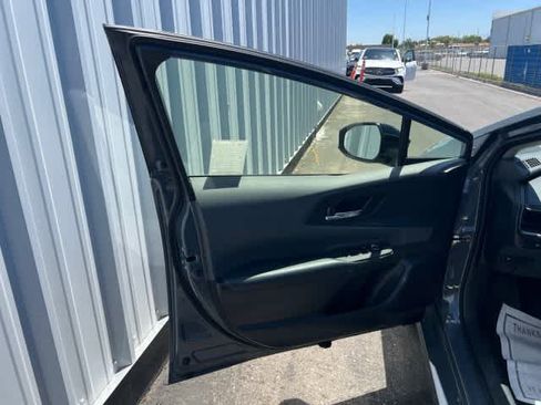 Used 2024 Toyota Prius XLE FWD image 13