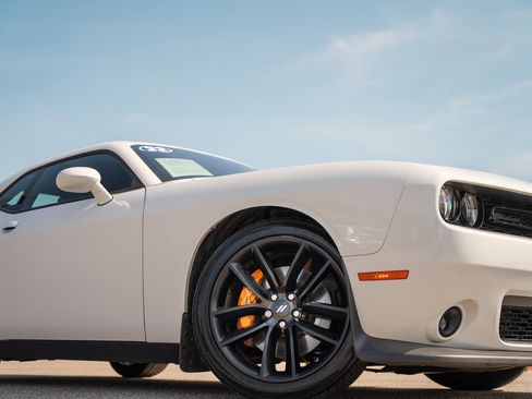Used 2022 Dodge Challenger GT w/ Plus Package image 3
