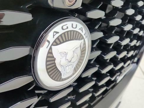 Used 2025 Jaguar F-PACE R-Dynamic S image 16