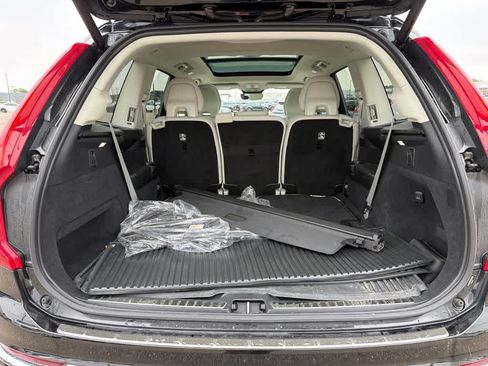 Used 2024 Volvo XC90 B6 Plus w/ Protection Package Premier AWD/4WD image 13