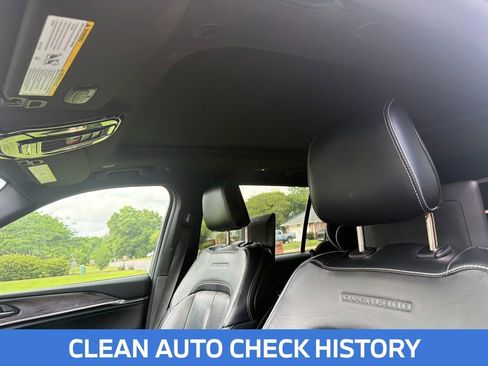 Used 2023 Jeep Grand Cherokee L Overland w/ Rear Seat Video Group I AWD/4WD image 2