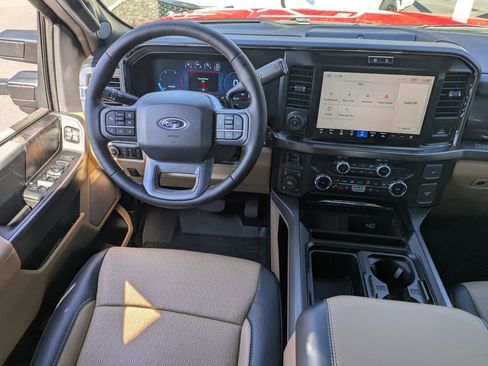 New 2026 Ford F250 Lariat w/ Black Appearance Package image 20