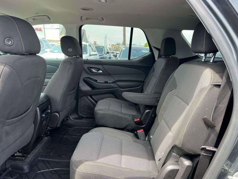 Used 2019 Chevrolet Traverse LT w/ LPO, Floor Liner Package AWD/4WD image 12