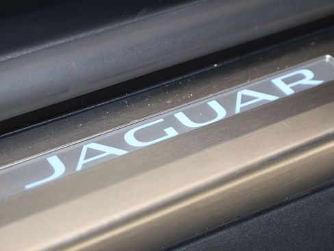 Used 2022 Jaguar F-TYPE R-Dynamic AWD/4WD image 16