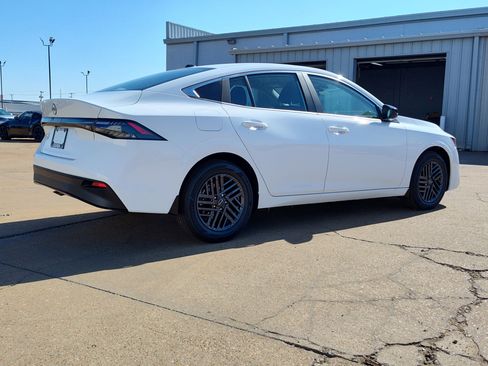 New 2026 Nissan Sentra SV image 4